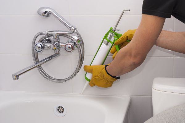 Cost of Bathtub Caulking in Worcester